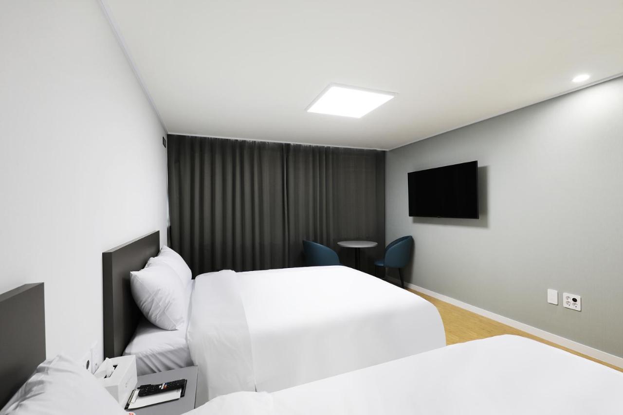 Mokpo Ocean Hotel Exterior foto